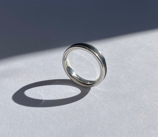 Enduring Love: Sterling Silver Black Minimalist Ring with Concrete + Diamond Dust Inlay - Black